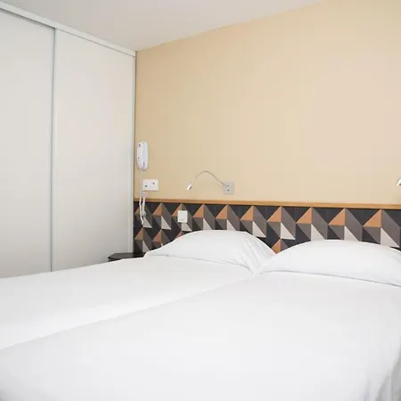 Hotell Les Dunes 3*
