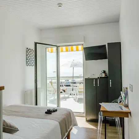 Hotel Les Dunes 3*