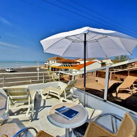 Les Dunes 3* 라트슈수르메르