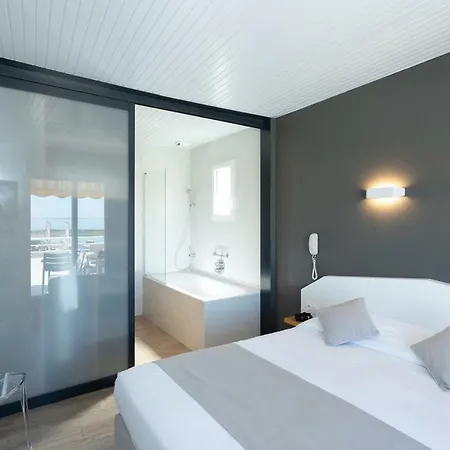 Hotel Les Dunes 3*